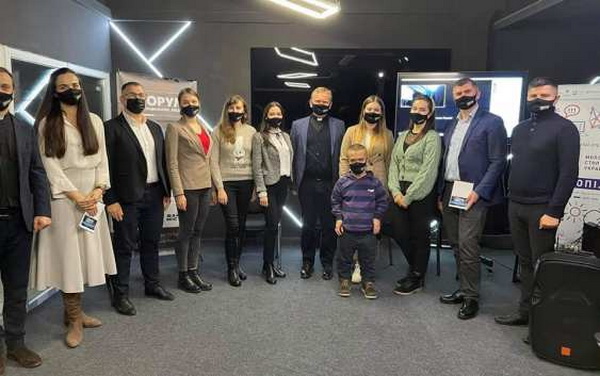 128550236 10157483126930877 2203398768597871307 n