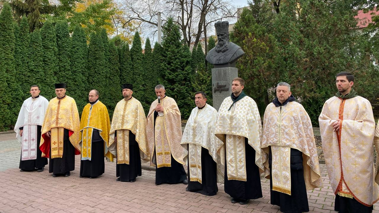 photo 2023 11 01 20 55 48