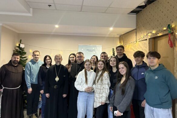 photo_2025-12-03_23-02-35